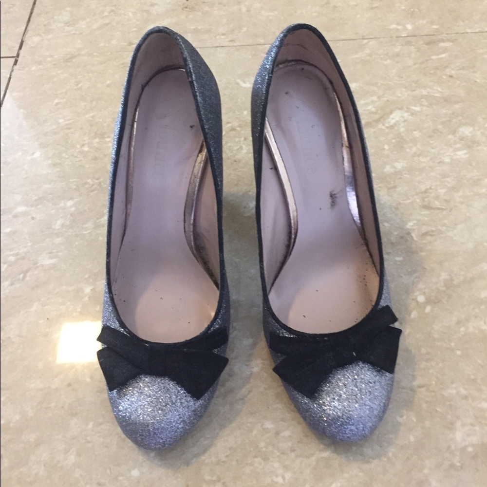 Flounce Vintage Silver Glitter Heels